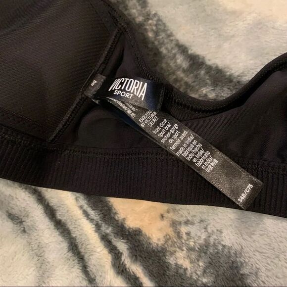 VS Sport | Front Close Sports Bra - Picture 5 of 6